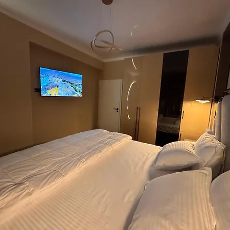 Royal Princess In Noble By Building Stefan Apartament Năvodari